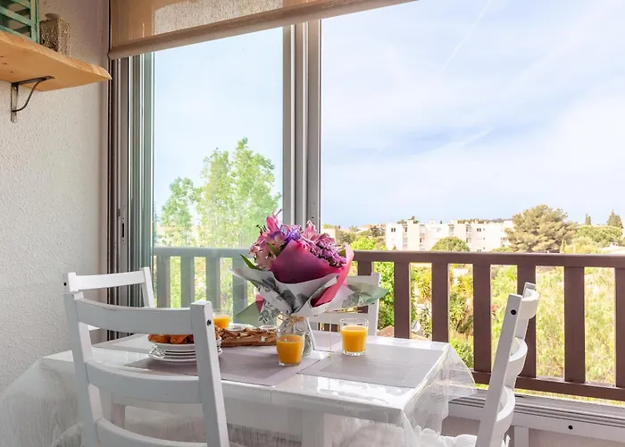 Apartment Sur Mer,soleil Et Douceur Il *